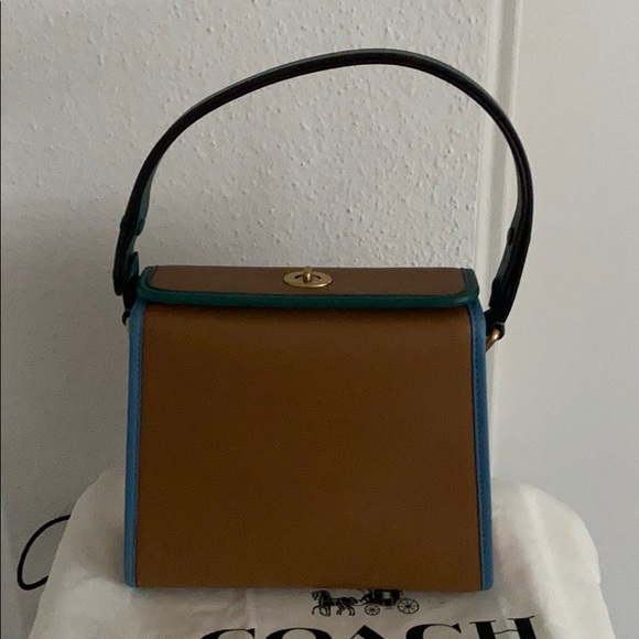 coach turnlock shoulder bag vintage